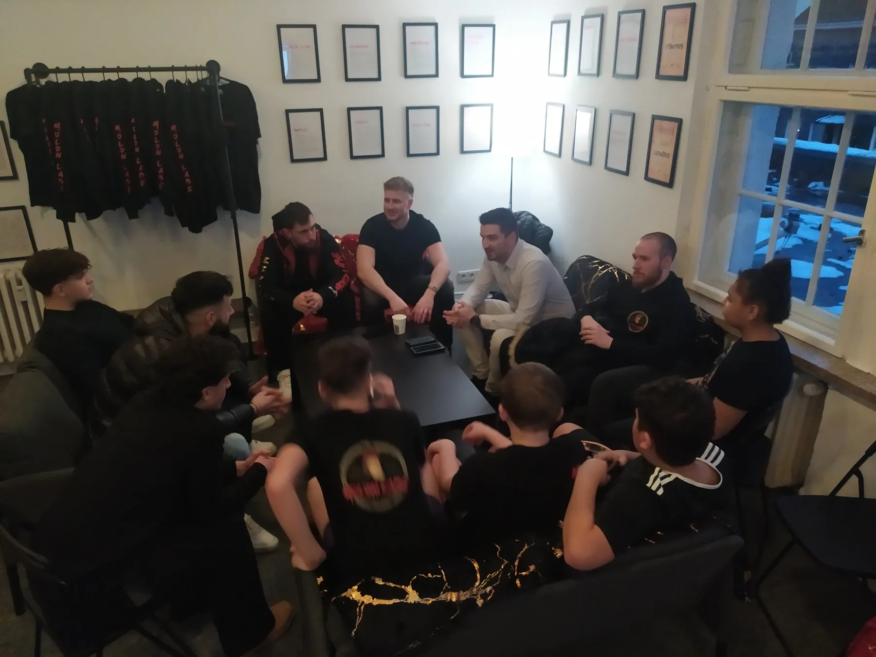 Molon Labe Lounge